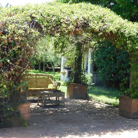 Depandance Con Piscina Salata - Tulipano * Cascina