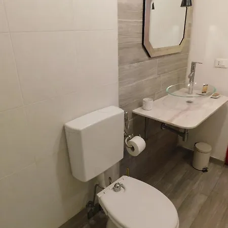 Depandance Con Piscina Salata - Tulipano Apartment Cascina