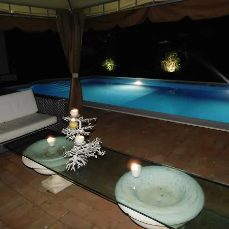 Apartamento Depandance Con Piscina Salata - Tulipano *